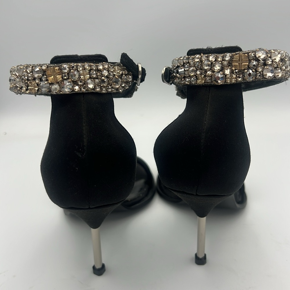 Alexander McQueen Embroidered Double Strap Sandal in Black/silver Size 39 & 39.5 - Picture 3 of 15